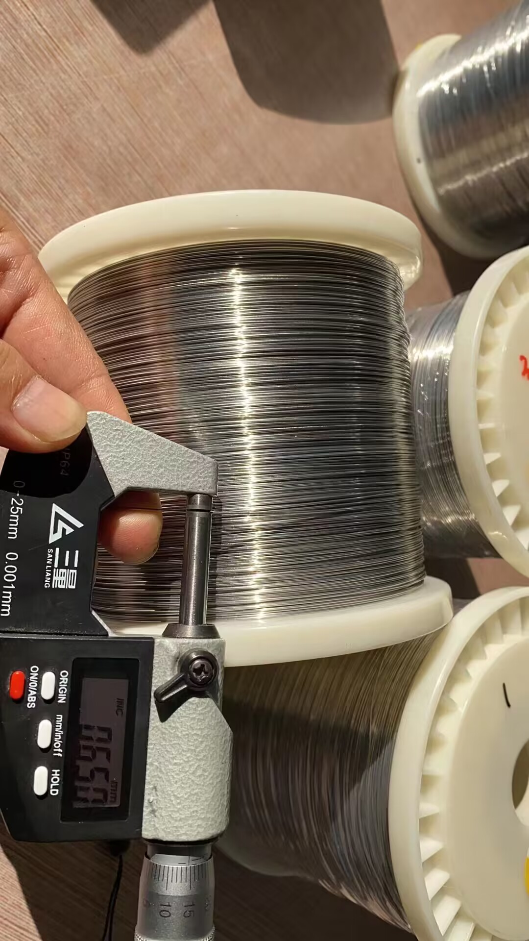Precision CuNi10 Wire for Marine and Electrical Applications