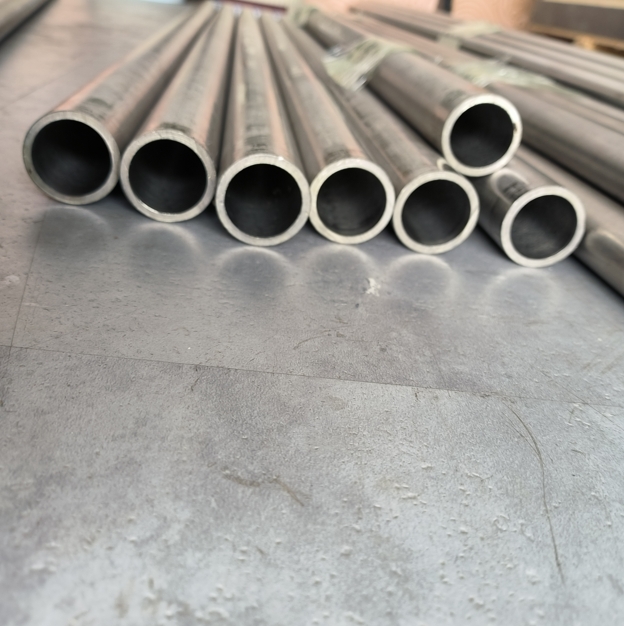 Incoloy 800 Tube for Heat-Treating Equipment High-Temperature Strength