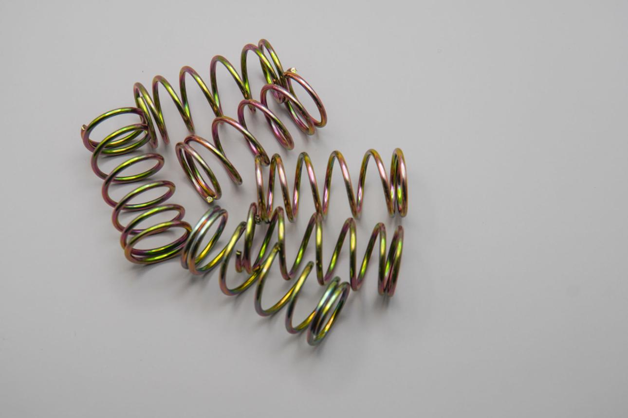Pickled vs Bright Annealed Wire: Which Surface Finish is Better for Your Application? | DLX Alloy
